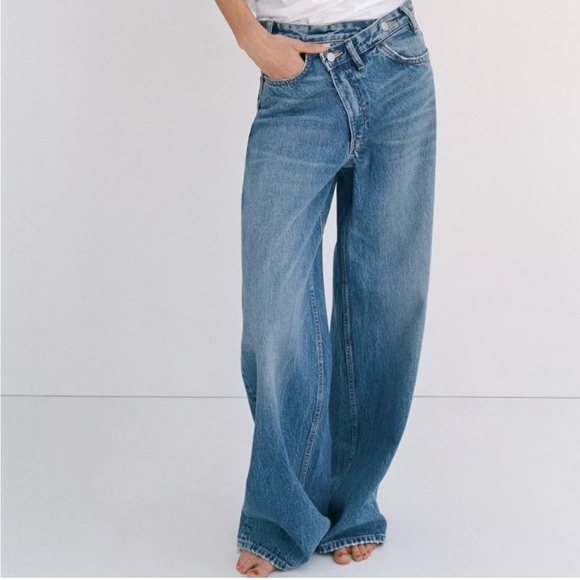 Zara Denim - ZARA TRF THE HIGH-WAIST WIDE LEG CROSSOVER JEANS SIZE 4